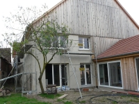 Un espace de détente dans un ancien corps de ferme